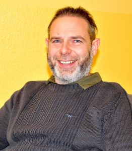 PD Dr. med. habil. Enrico Ullmann, Facharzt für Kinder- und Jugendpsychiatrie und Psychotherapie bei PSYCHONEUROLOGIE des LEBENSWEGEnS.
